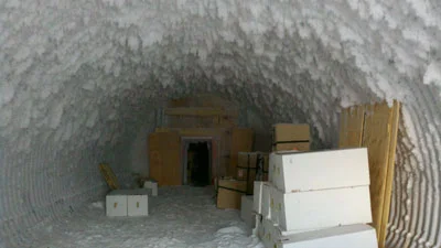 entrytocoldstorage.jpg
