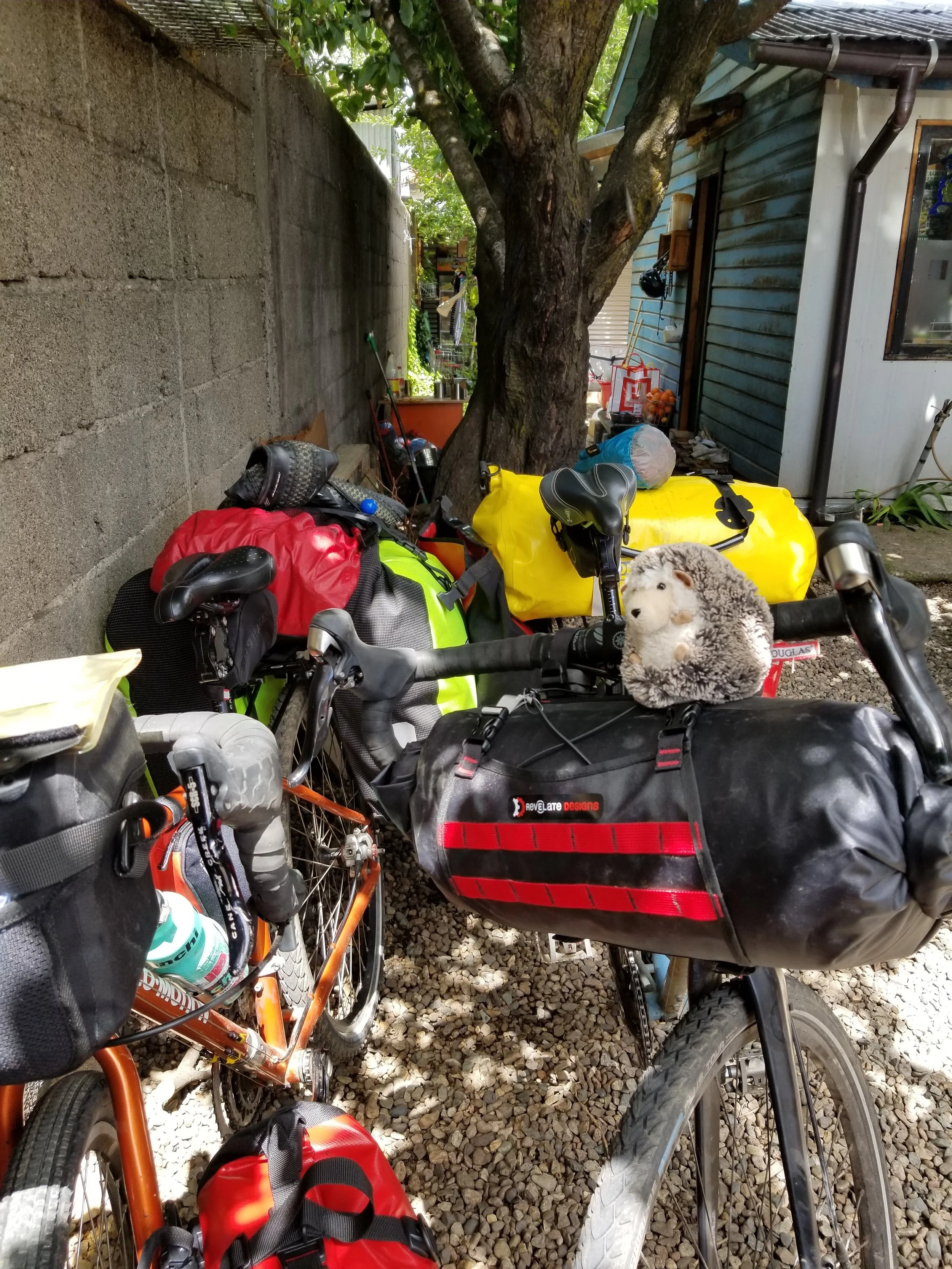 finally ready to leave.&nbsp; Really that much stuff?&nbsp; At least they found some room for me.&nbsp;&nbsp;