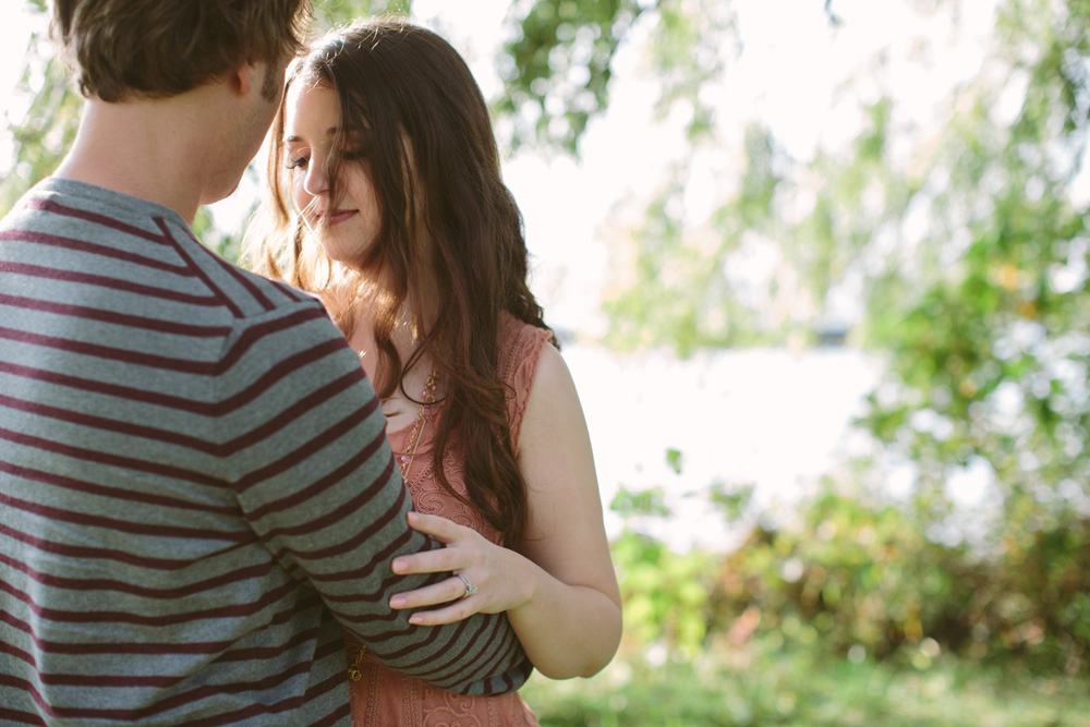 Melissa-Sung-Photography-Toronto-Islands-Engagement-Photos001.jpg