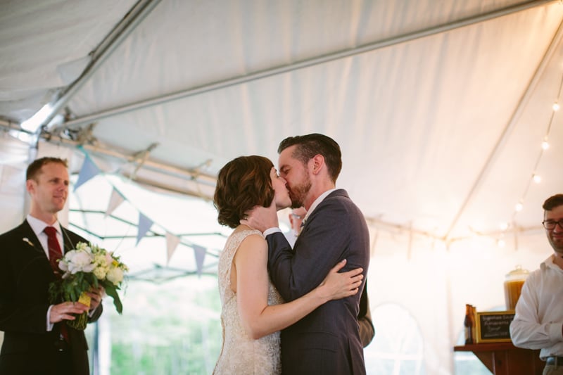 046-Melissa_Sung_Photography__Toronto_Wedding_Photographer_Intimate_Outdoor_Wedding_Muskoka_the_Good_Lovelies_Portage_Inn.jpg