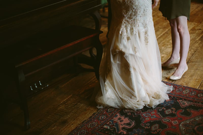 094-Melissa_Sung_Photography__Toronto_Wedding_Photographer_Intimate_Outdoor_Wedding_Muskoka_the_Good_Lovelies_Portage_Inn.jpg