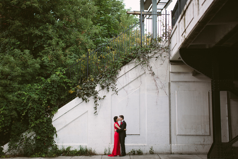 071-Melissa_Sung_Photography_Toronto_Wedding_Photographer_Cluny_Bistro_Distillery.jpg