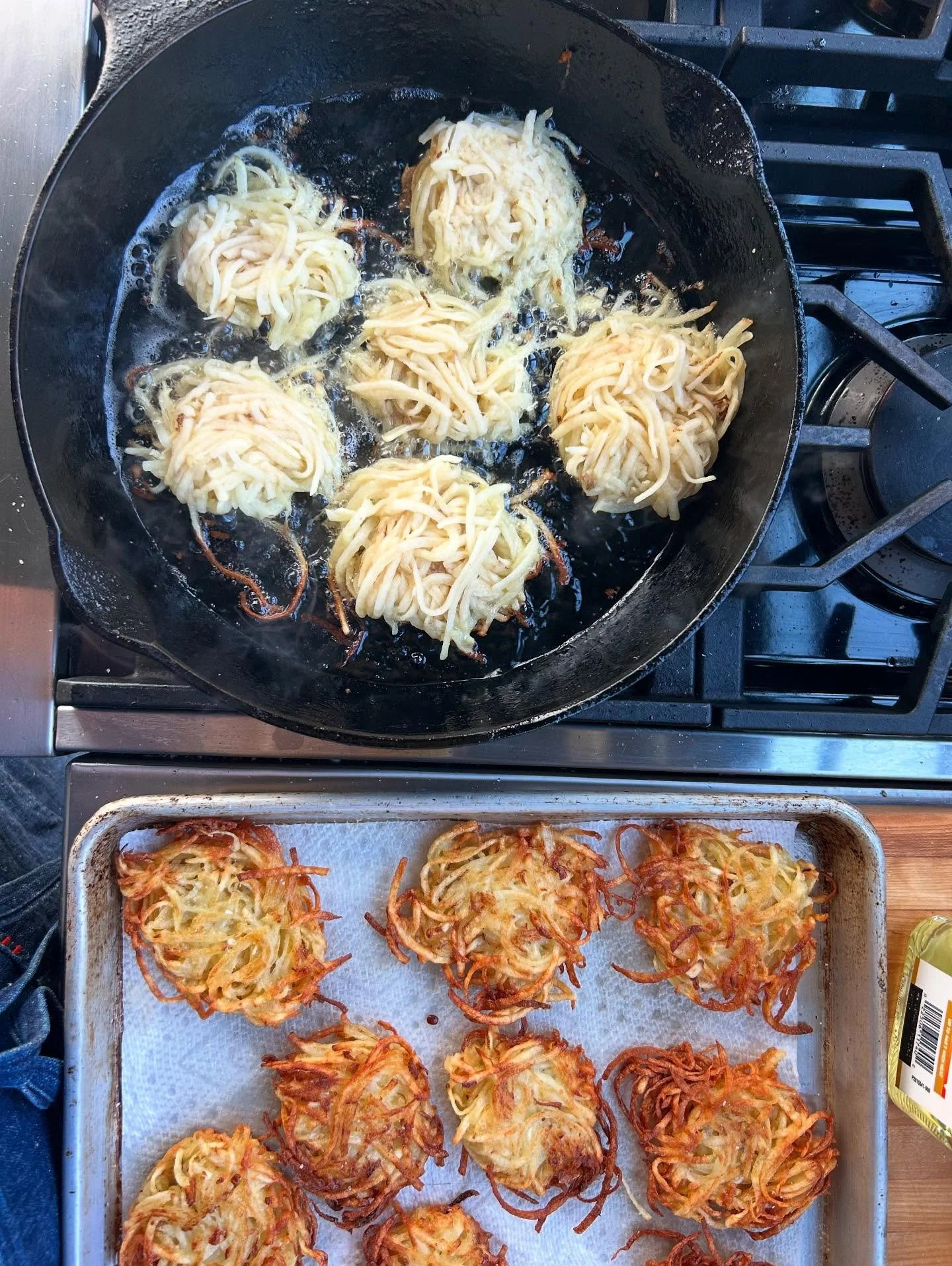 My last moments of August were filled with very autumnal cooking during a very hot heat wave. 🫠

I recently started taking on personal chef clients again, and was hired to cook a big batch of freezer meals for one of them (including those latkes, al