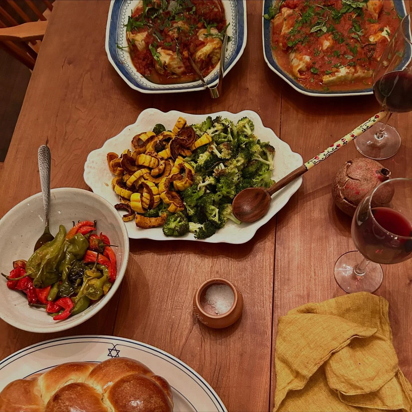 Had the pleasure of visiting Columbia, SC, where I led a salad workshop and gave a talk for the Jewish studies program at the University of South Carolina. 

The weekend started with a joyful Shabbat dinner, hosted by my friends of over 20 years, @ne