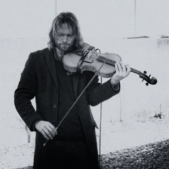 thomas_bw_coat.jpg