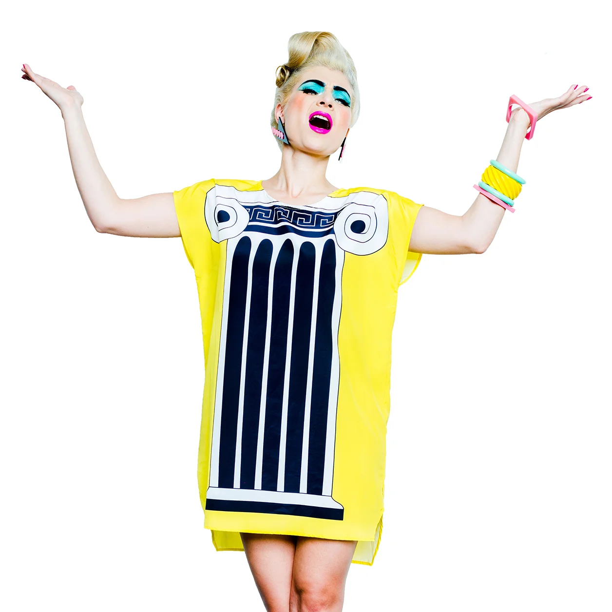 FridaLasVegs_GreekColumn_Dress_StavroulaAdameitis_72dpi.jpg