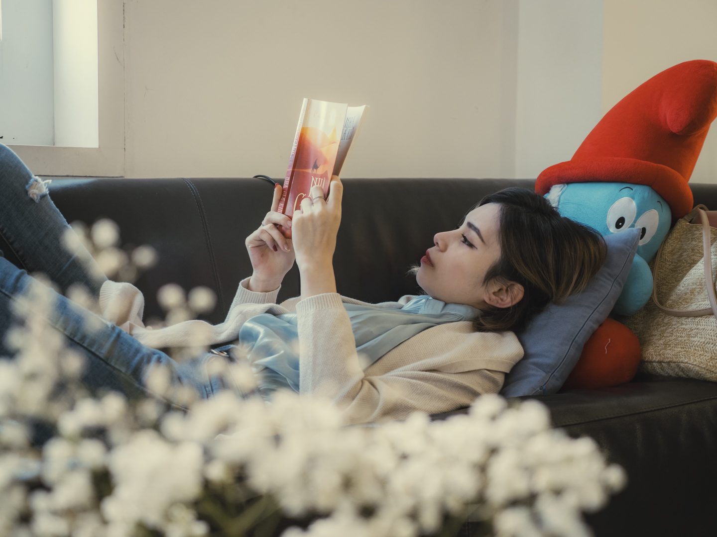 Bạn hãy thoải mái nghỉ ngơi tại Lữ Tấn cho đến giờ lên xe/máy bay nhé!