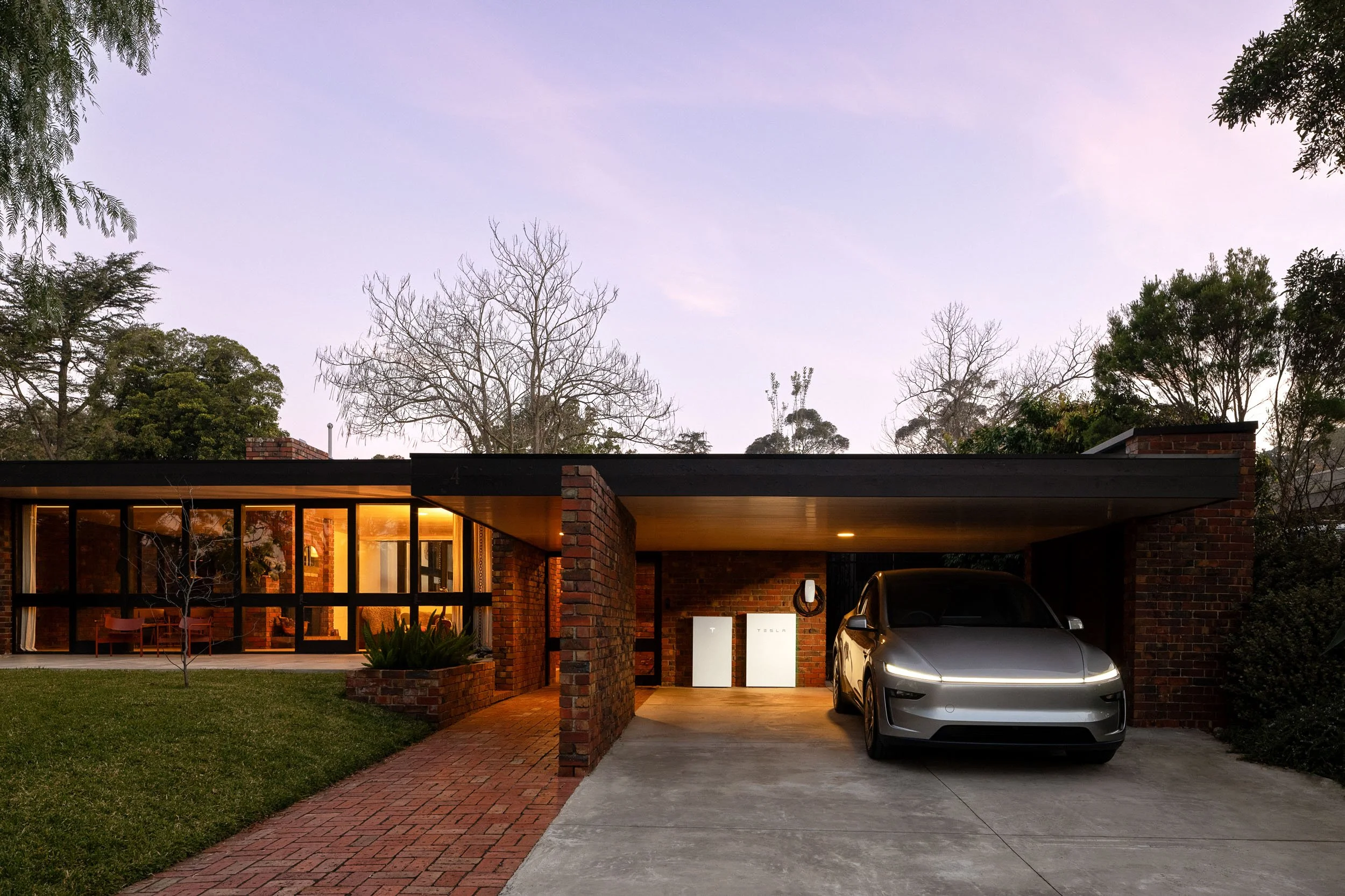 h.walker_tesla_july_26_105_Build_v5.jpg