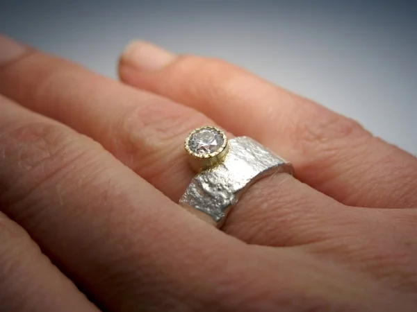 Vintage - look Passie ring met XXXjes and Chabuga 5mm diamond