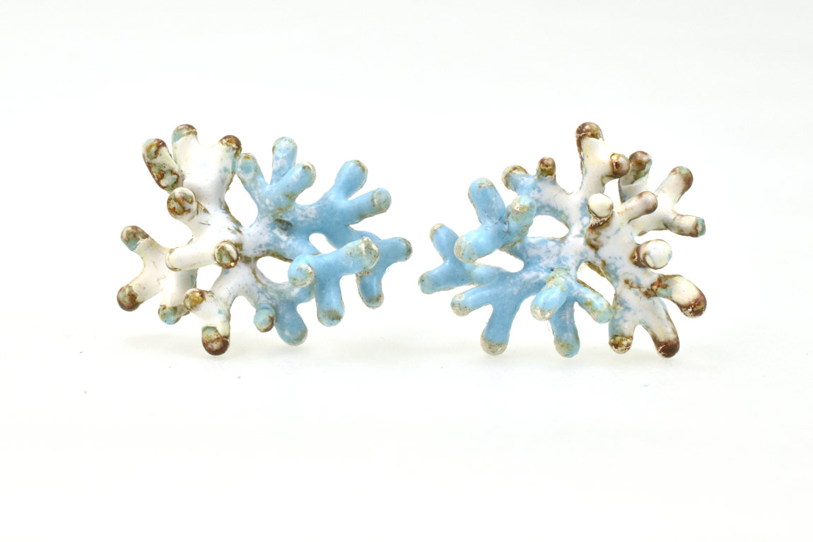 corals-earpins-blue-white-enamel-silver-.jpg