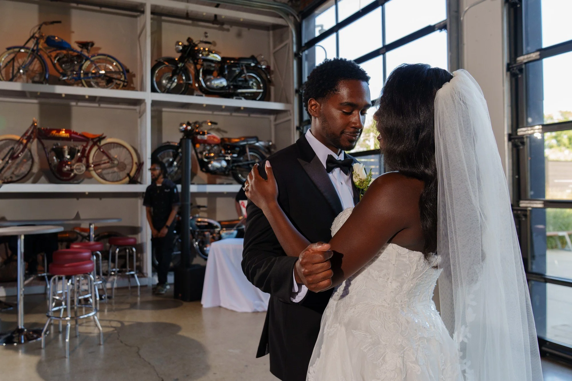 Phonando Studios Chicago Wedding Photographer_A745395 _.jpg