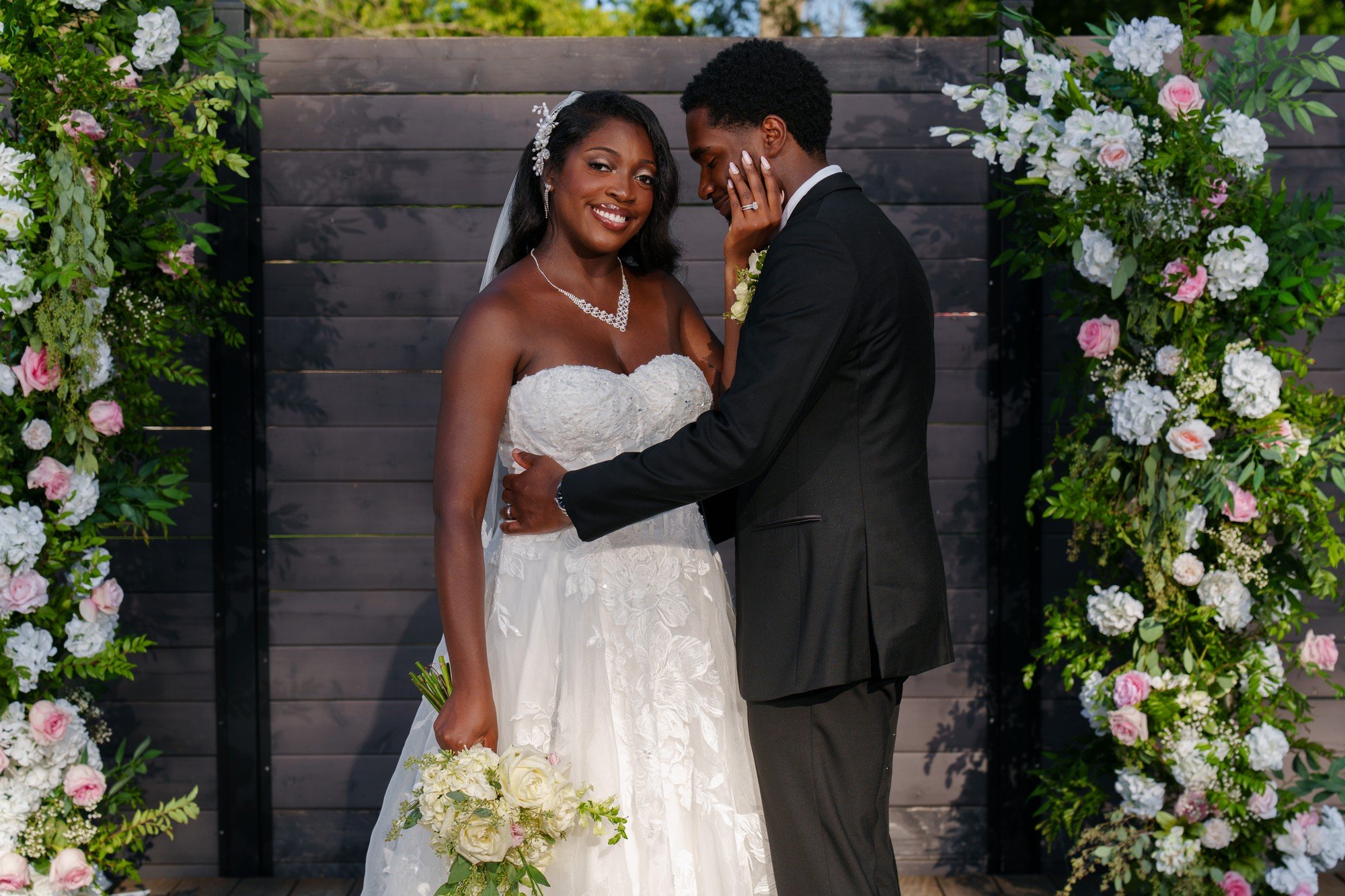 Phonando Studios Chicago Wedding Photographer_A745312 _.jpg