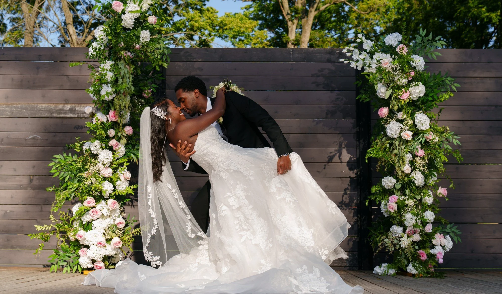 Phonando Studios Chicago Wedding Photographer_A745334 _.jpg
