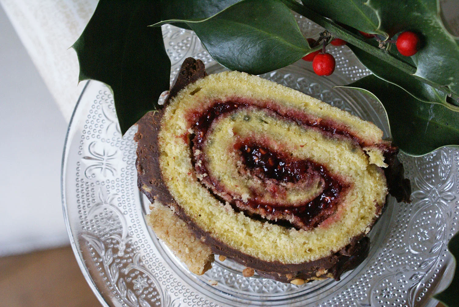 Buche Roulee A La Confiture De Framboises Sans Gluten Sans Lactose Mademoiselle Senza Glutine