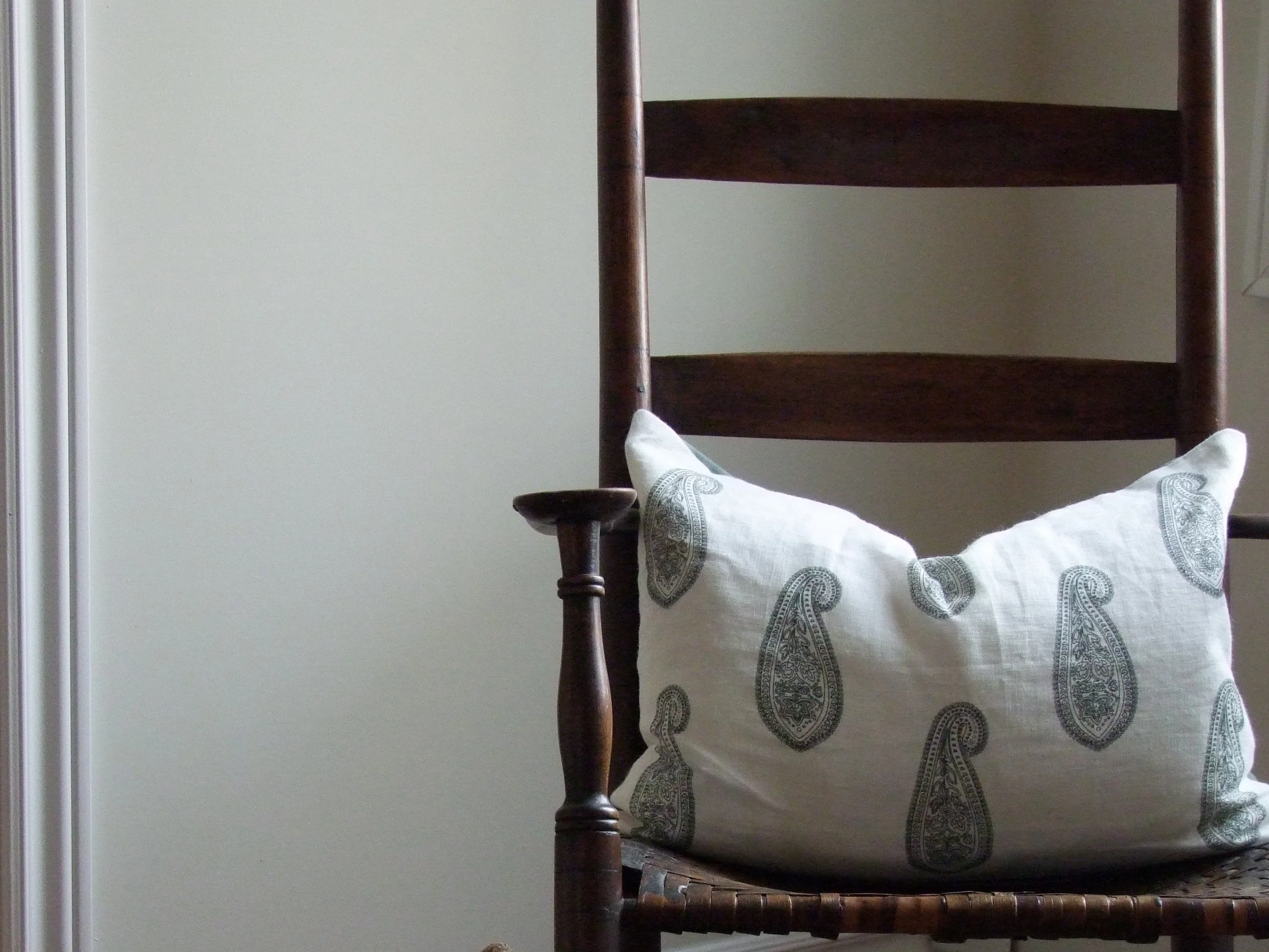 CoastalRetreat-AntiqueLadderBackChair.jpg