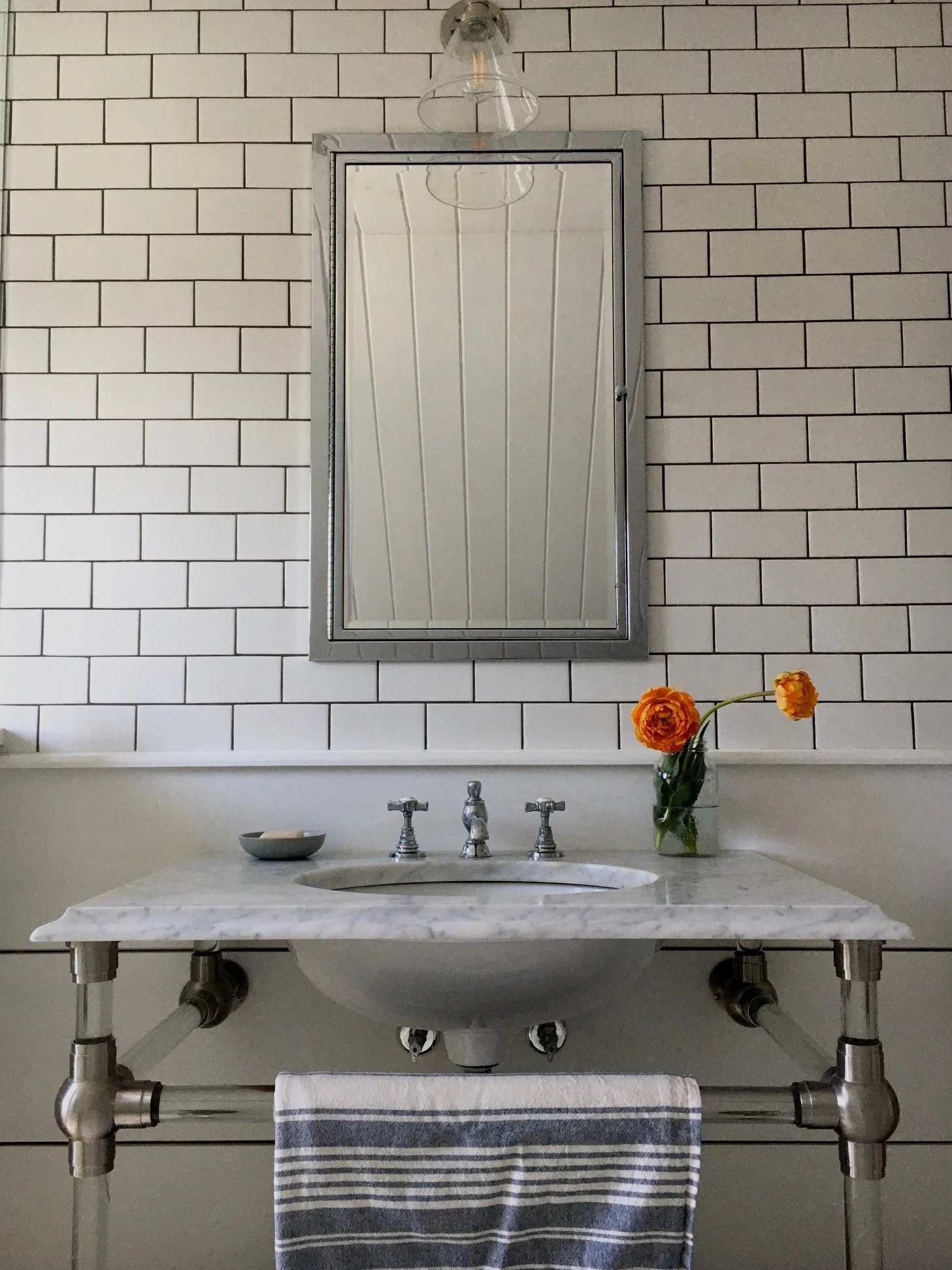 Tulips & Our Ten Year Old Bathroom Reno