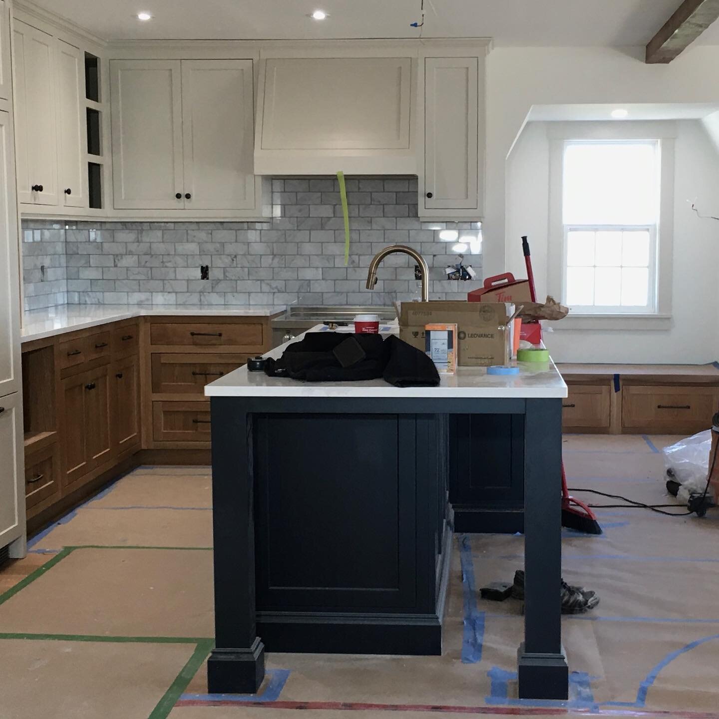 Everything&rsquo;s cleaned up beautifully on site now, just waiting on Santa to bring the pendant lights and furnishings to this freshly installed three-tone kitchen. A look at the design concept and sneak peek of the progress up on the blog. 👆 // #