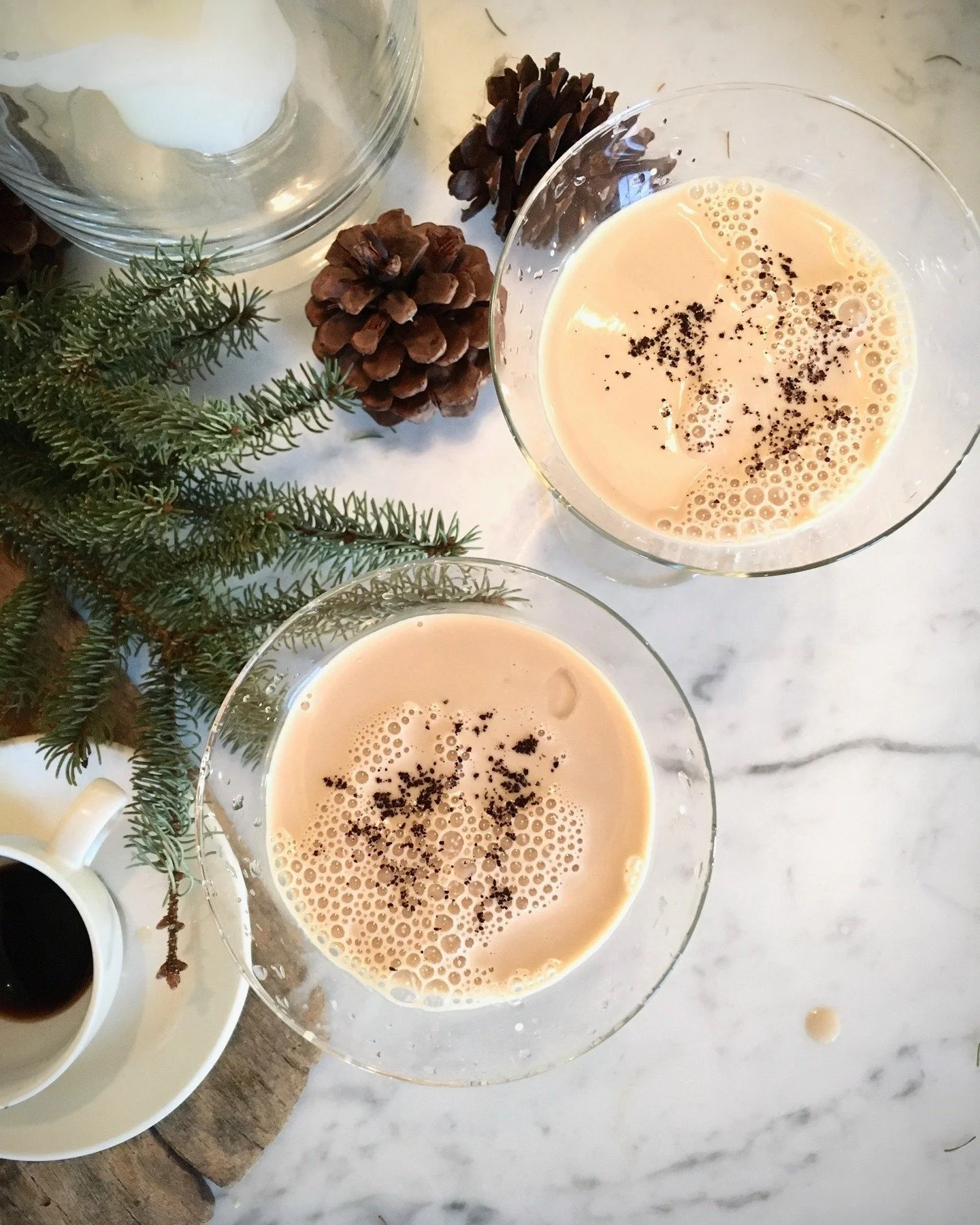 My Nova Scotia twist on an iconic cocktail - the Cabot Trail Espresso Martini, (recipe, and variations, now in the archives on my substack 👆) Because the holidays aren't over yet. Cheers! 🎄🍸🎄 // #CRIDathome #cheers #cabottrail #eastcoaststyle #no