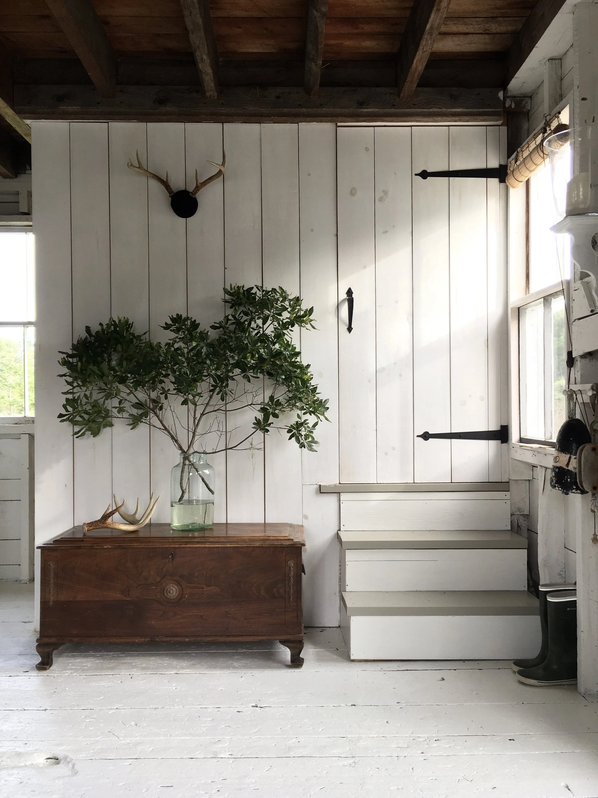 East Coast Style: Our 19th Century Guest Barn Interior — CAROL REED ...