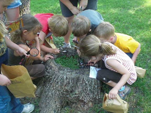 REAP CEP awards grants to further conservation education in Iowa. Here, preschool students in northwestern Iowa learn about the natural world.