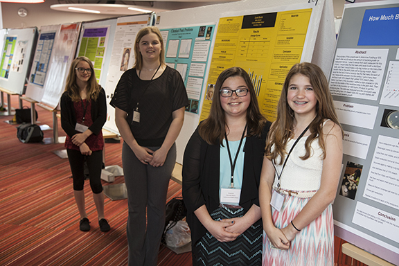 IJAS students at the 83rd IJAS Science Symposium and 128th IAS Annual Meeting