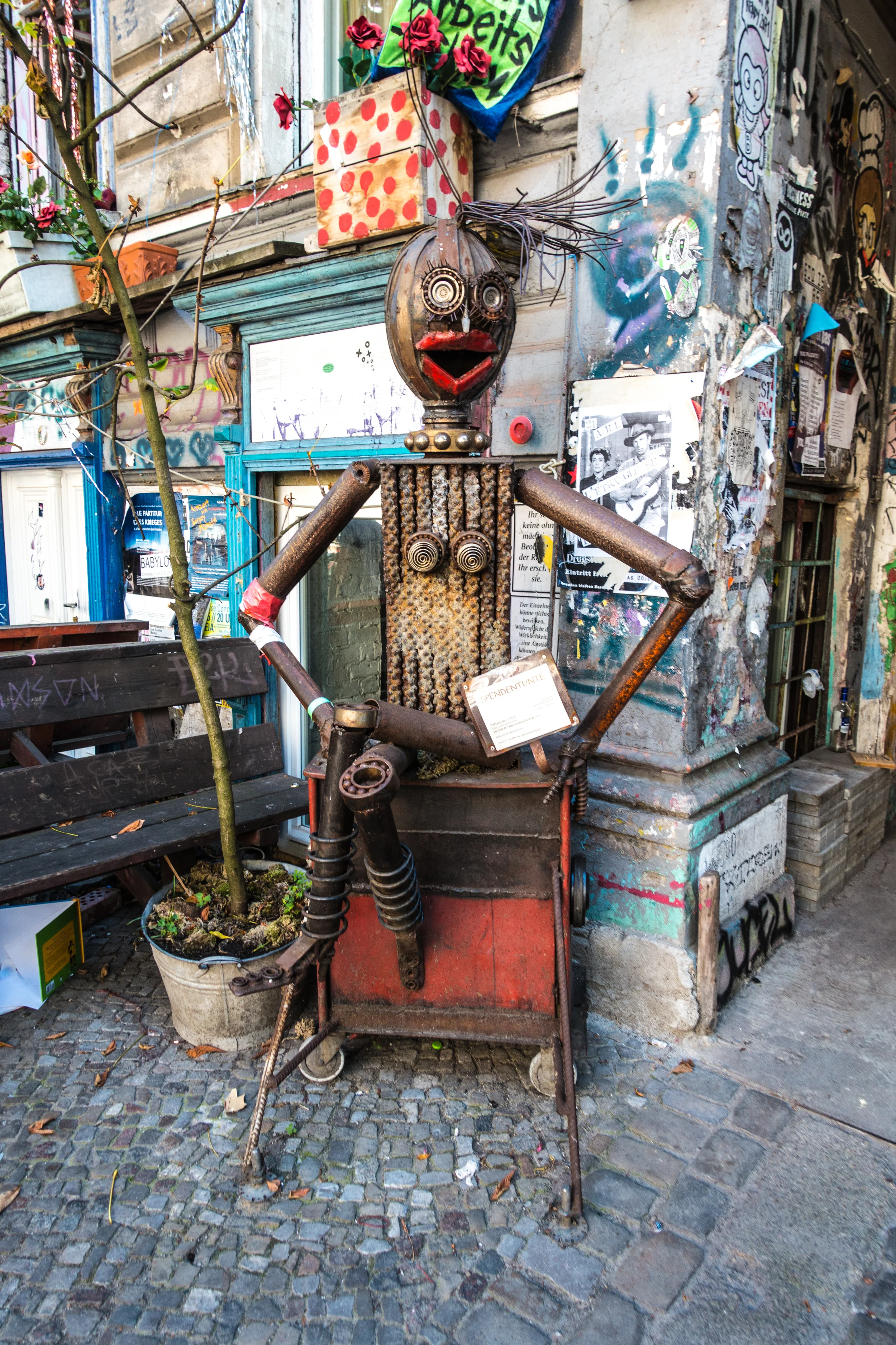 Metalwork street art in Mitte