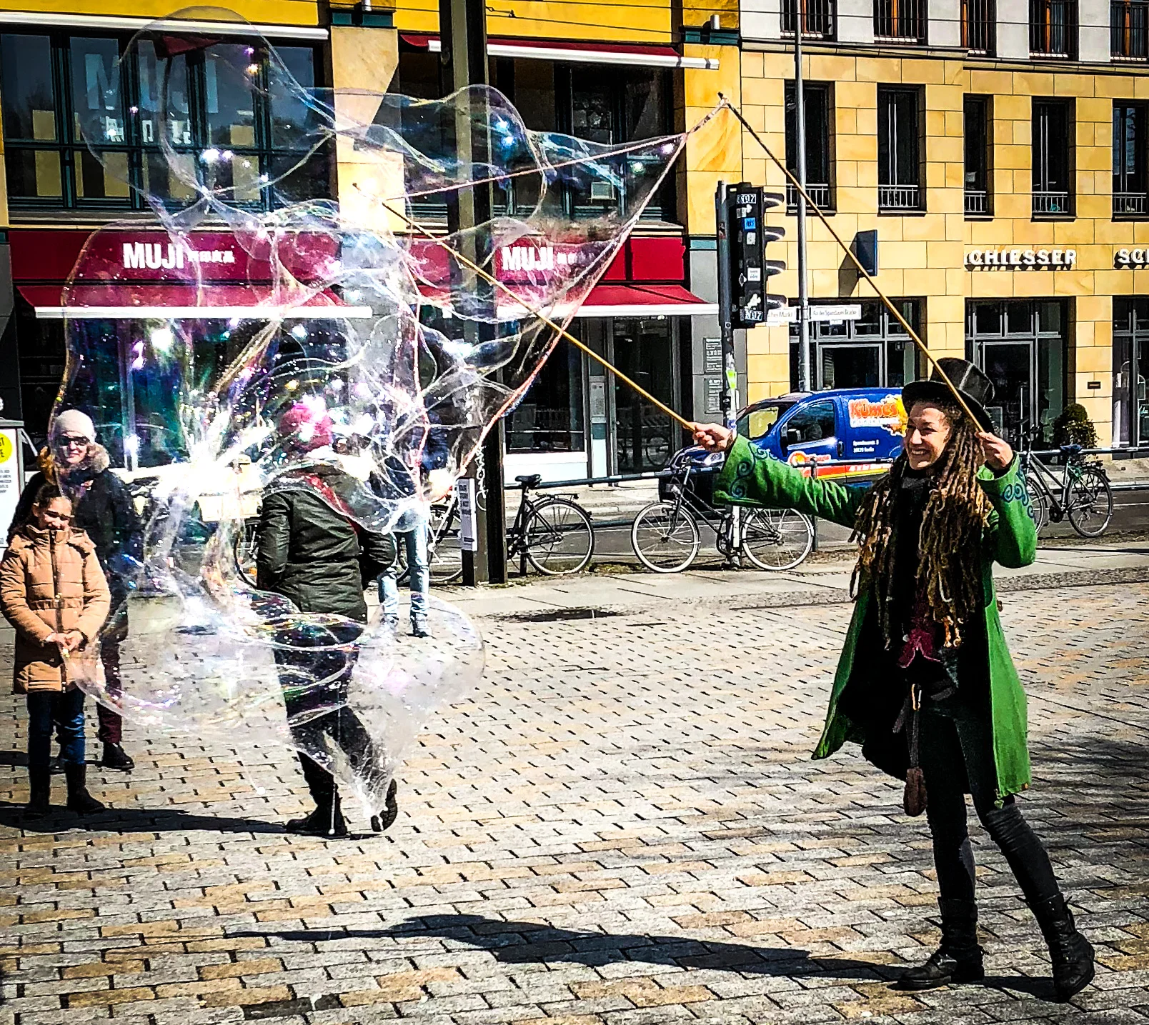 Bubble maker