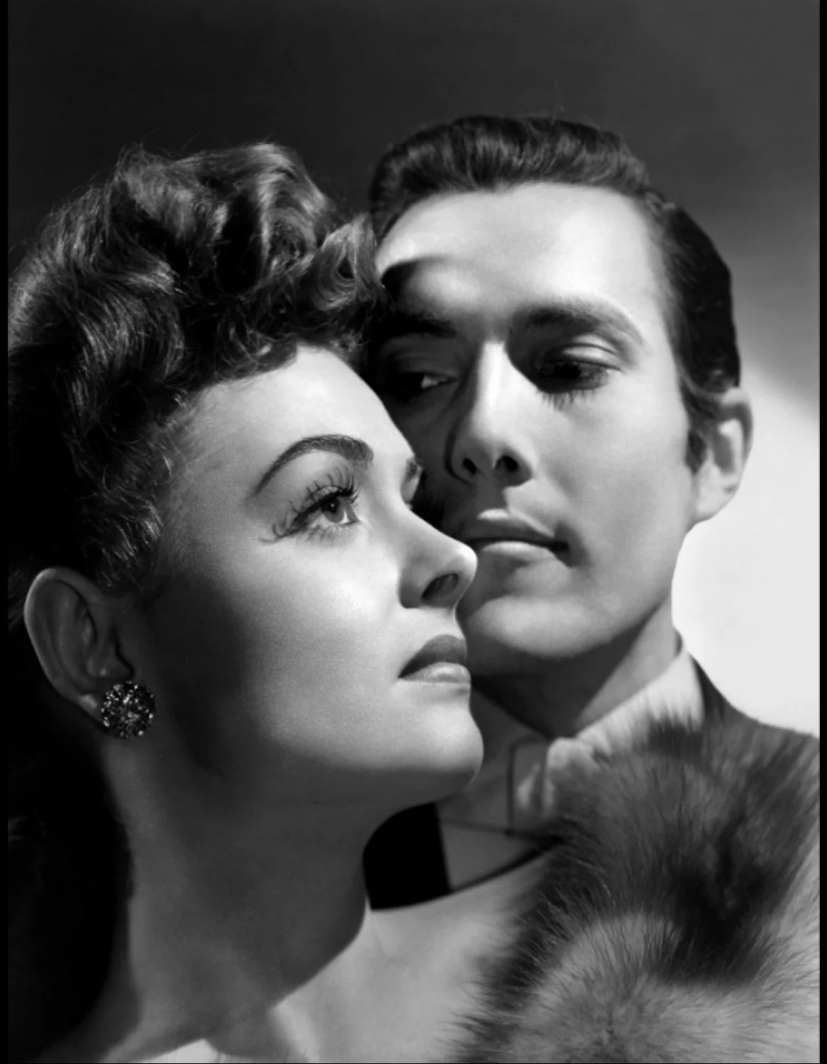 Donna Reed and Hurd Hatfield