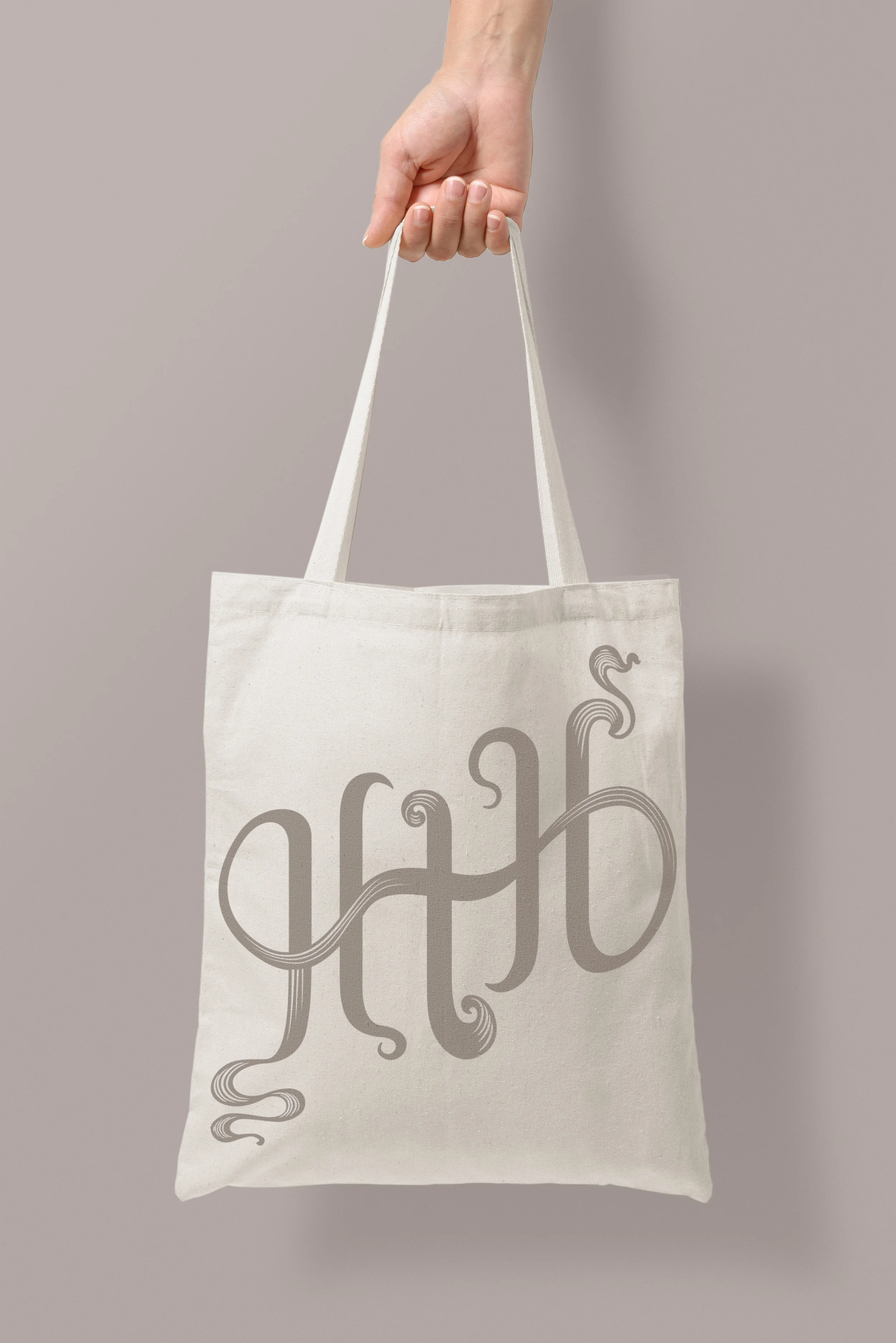 HTHbag_AdobeStock_210008045_C.jpg