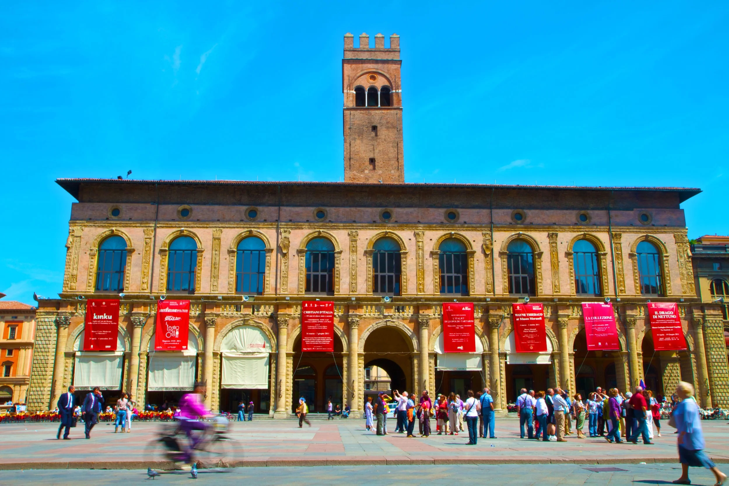 La Piazza.jpg
