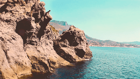 maryJump2Small.gif