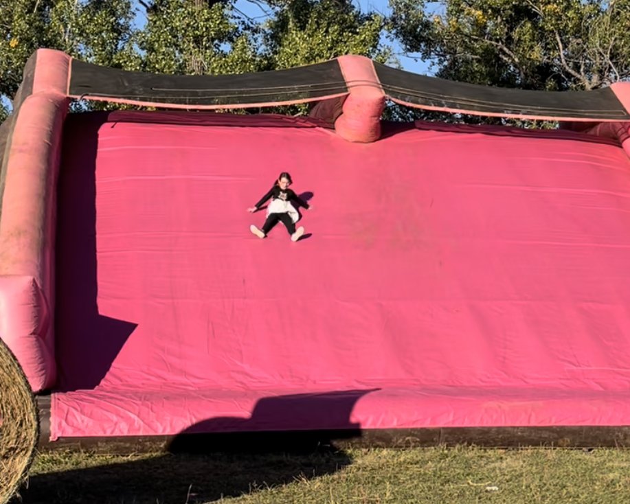 Dirty Girl inflatable2.jpg