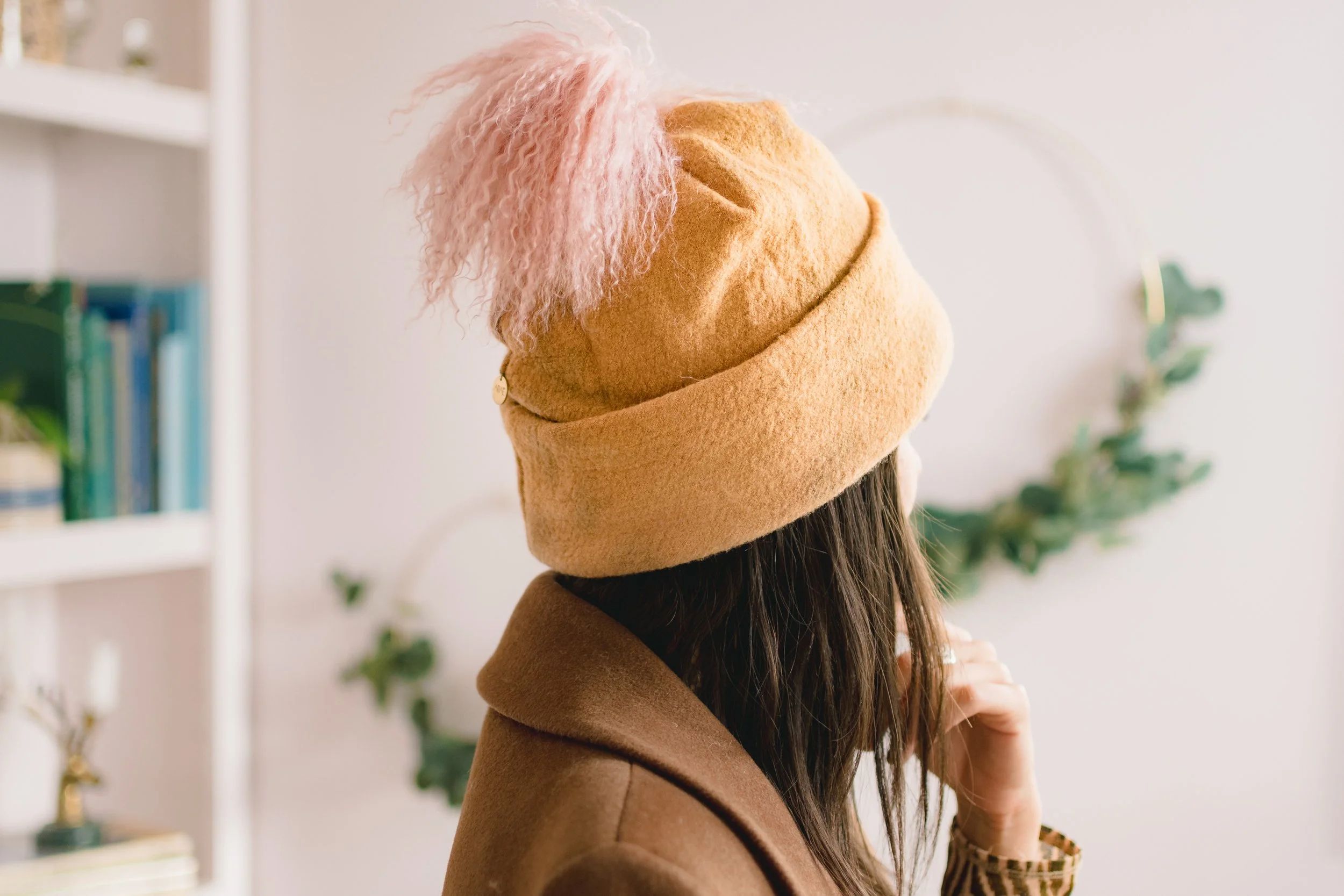 Extra Long Eskimo Beanie // Sand 