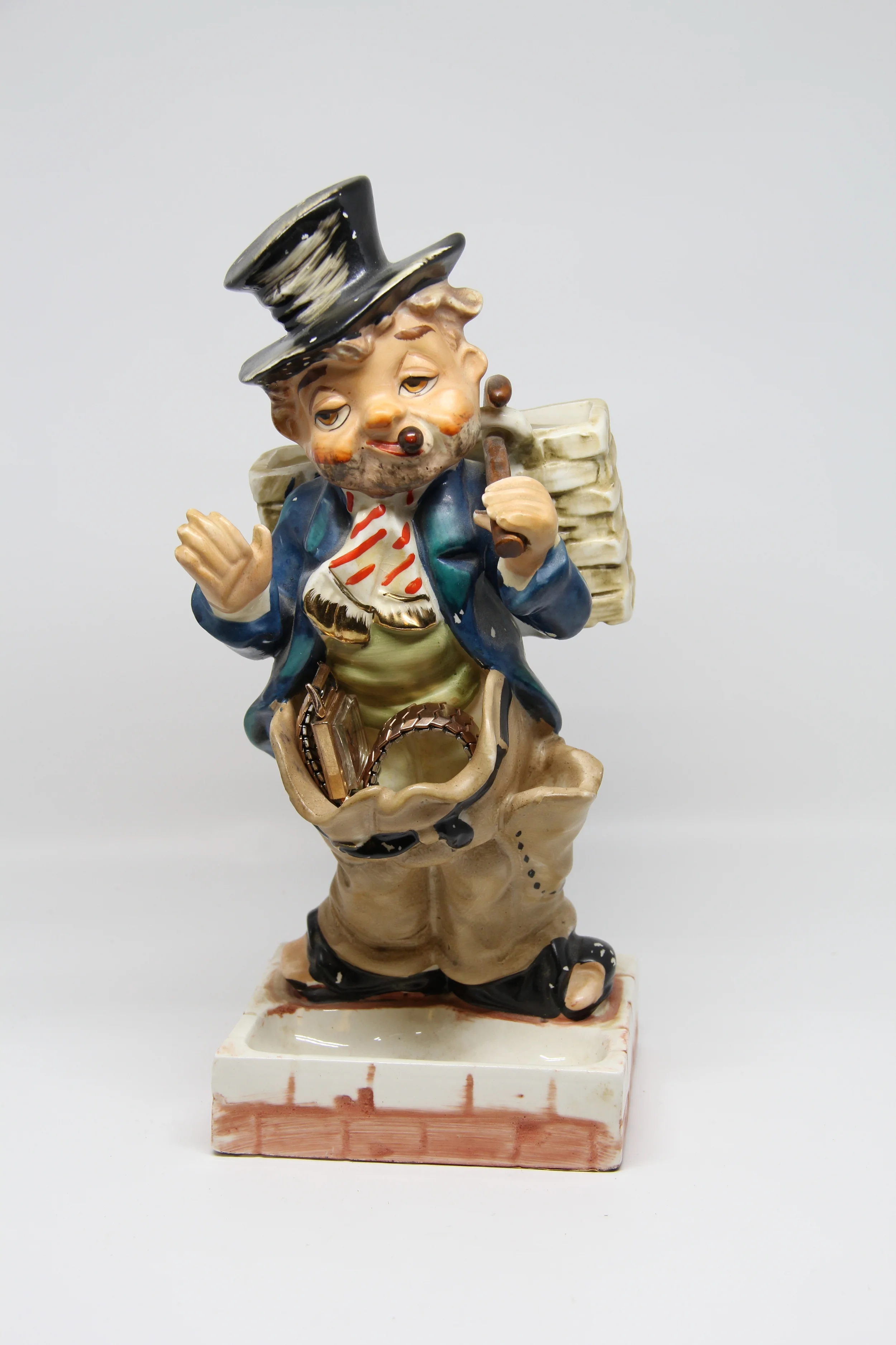 Men’s Ceramic Jewelry Holder in Form of a Bum