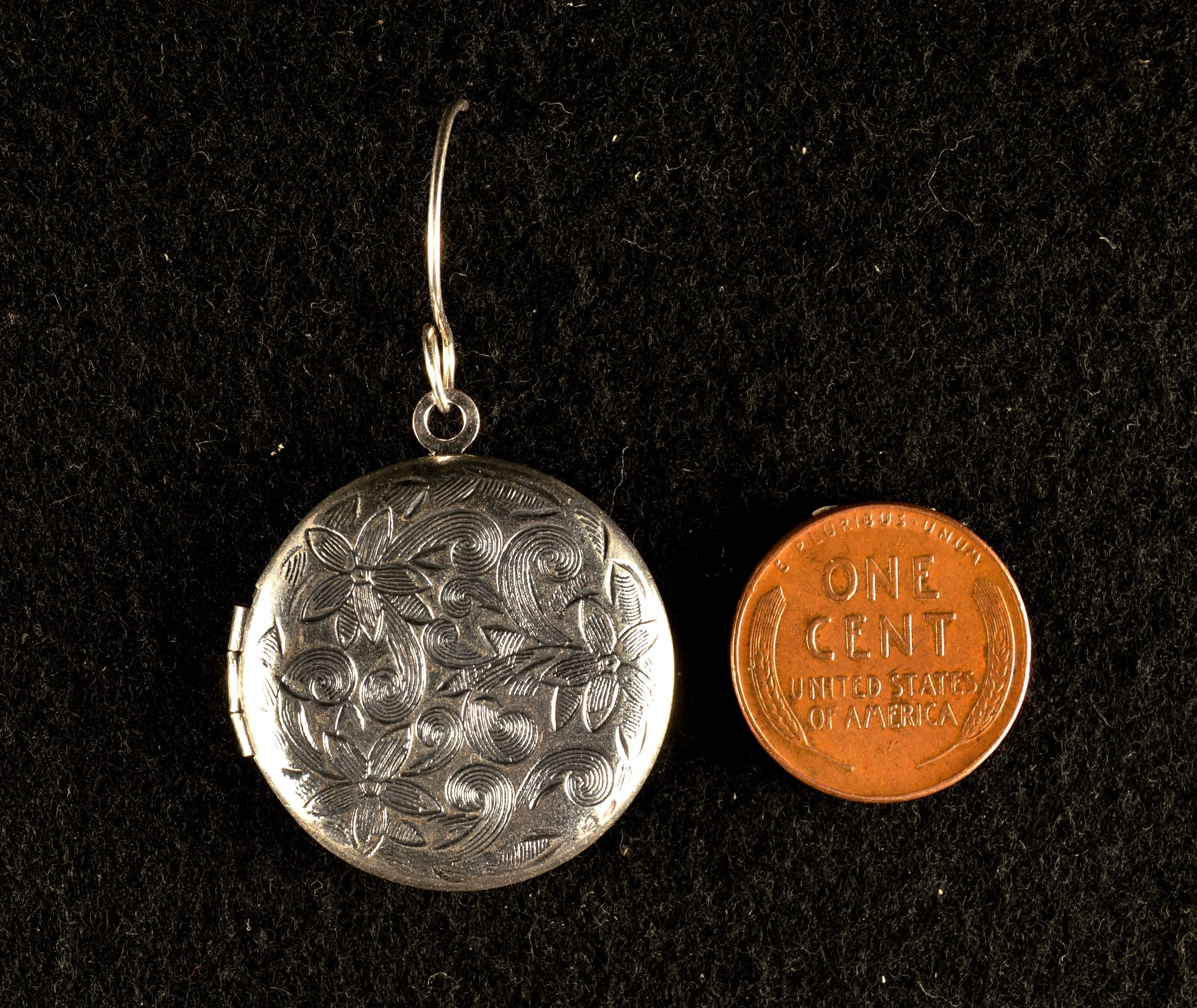 EarLgDiscEtchedSilverSize.jpg