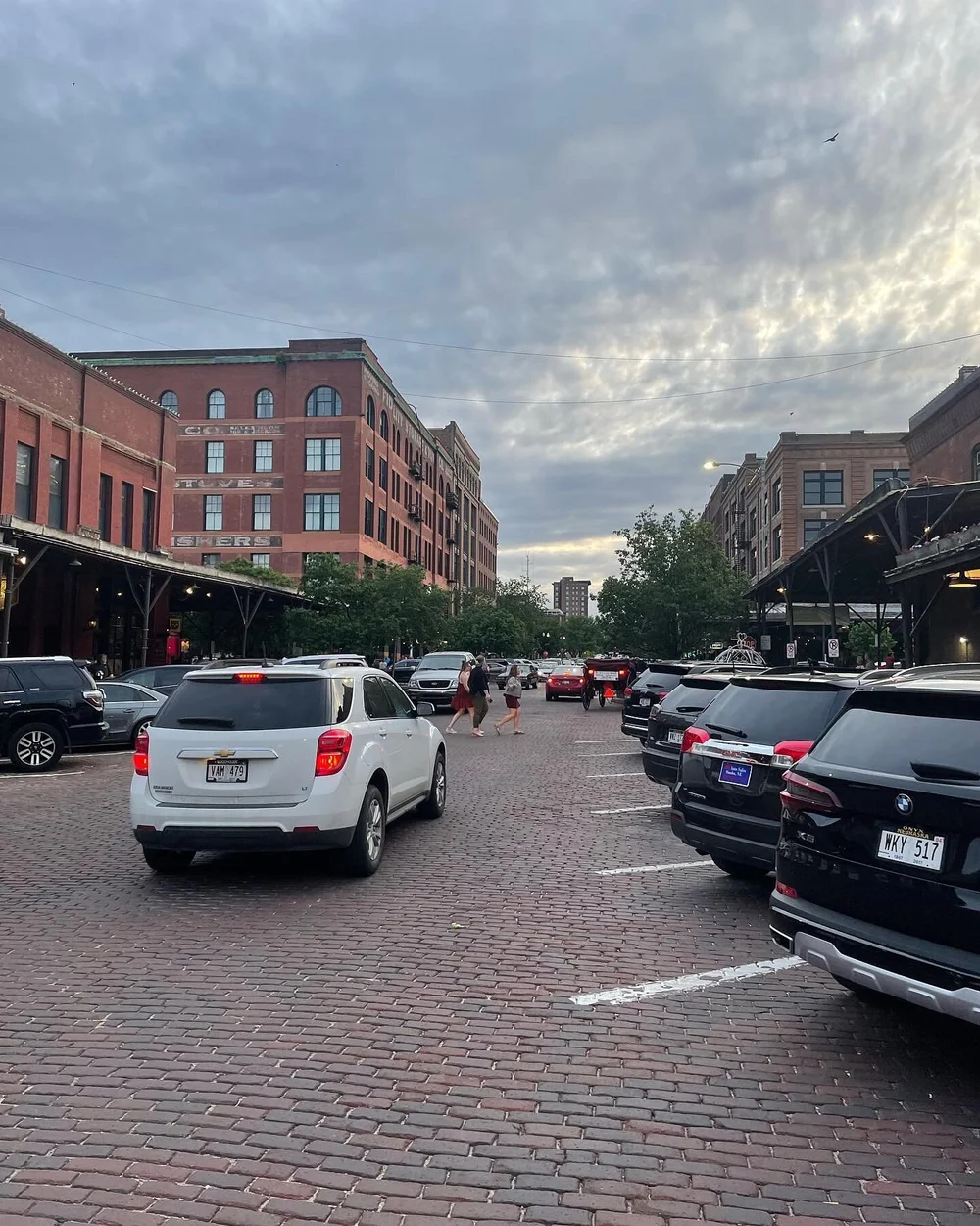 Short day today (&lt;200 miles) as we just said goodbye to Omaha and then made it to Sioux Falls. Gonna enjoy the afternoon to relax, do laundry, watch some F1 Qualifying, and then who knows what. 

Since it was a quick day, here are some shots as we