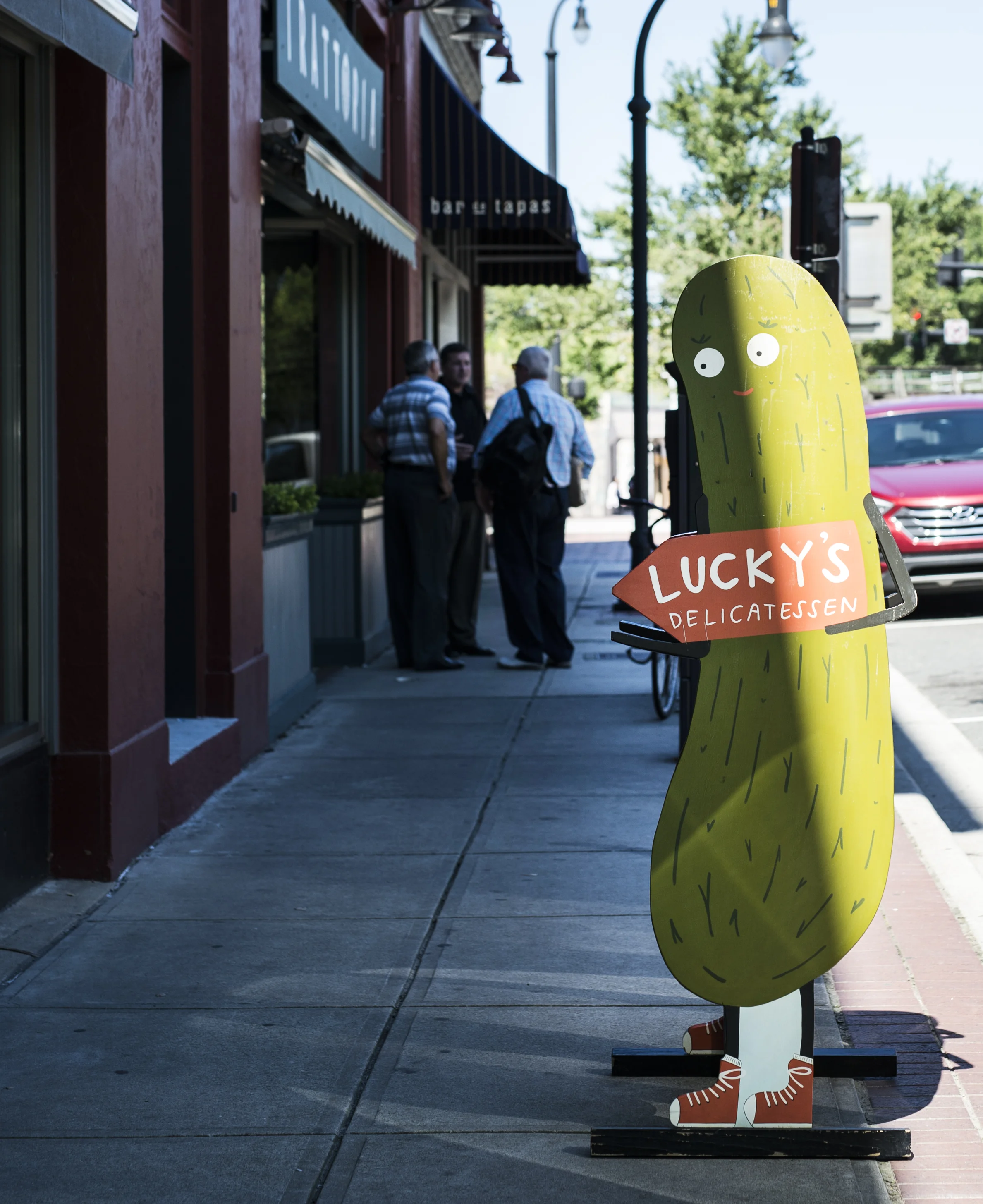 Durham_LuckysDeliPickleontheStreet_6282017.jpg
