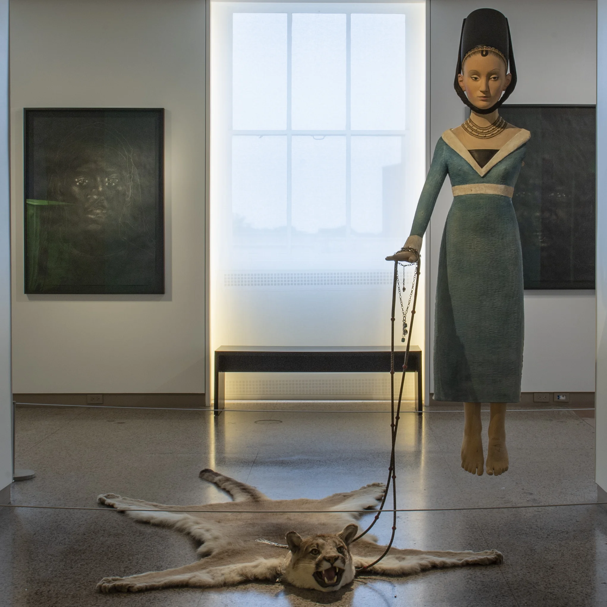 21c_Art_LobbyGallery_CenterPiece_TightCrop_9132018.jpg