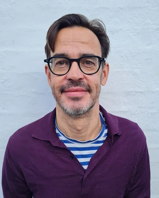 Phil is a counsellor and Somatic Trauma therapist based in Chiswick and Ealing West London.  Specialising in Anxiety, stress, depression, low mood, low self-esteem, trauma, identity issues, work/life, balance, men’s issues
