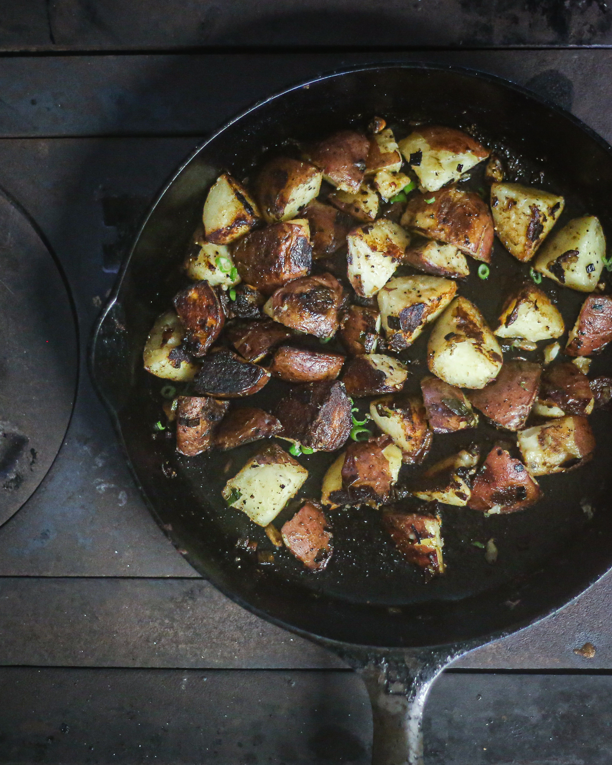 potatoes-cast-iron-wood-stove.jpg