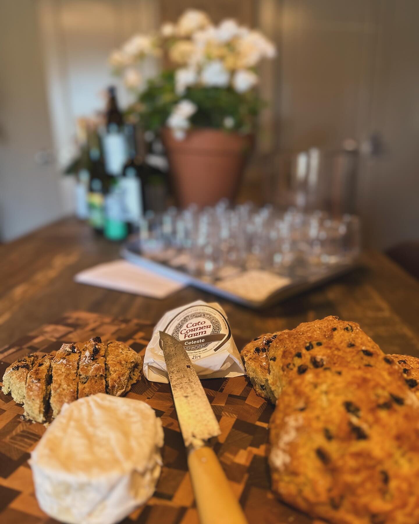 Happy St. Paddy&rsquo;s Everyone! Enjoy that abundant sunshine and the parade! I love a good marching band!!

We are open, should you need us, and I made soda bread, which I have paired with @catocornerfarmcheese Celeste. Incredible together, and a u
