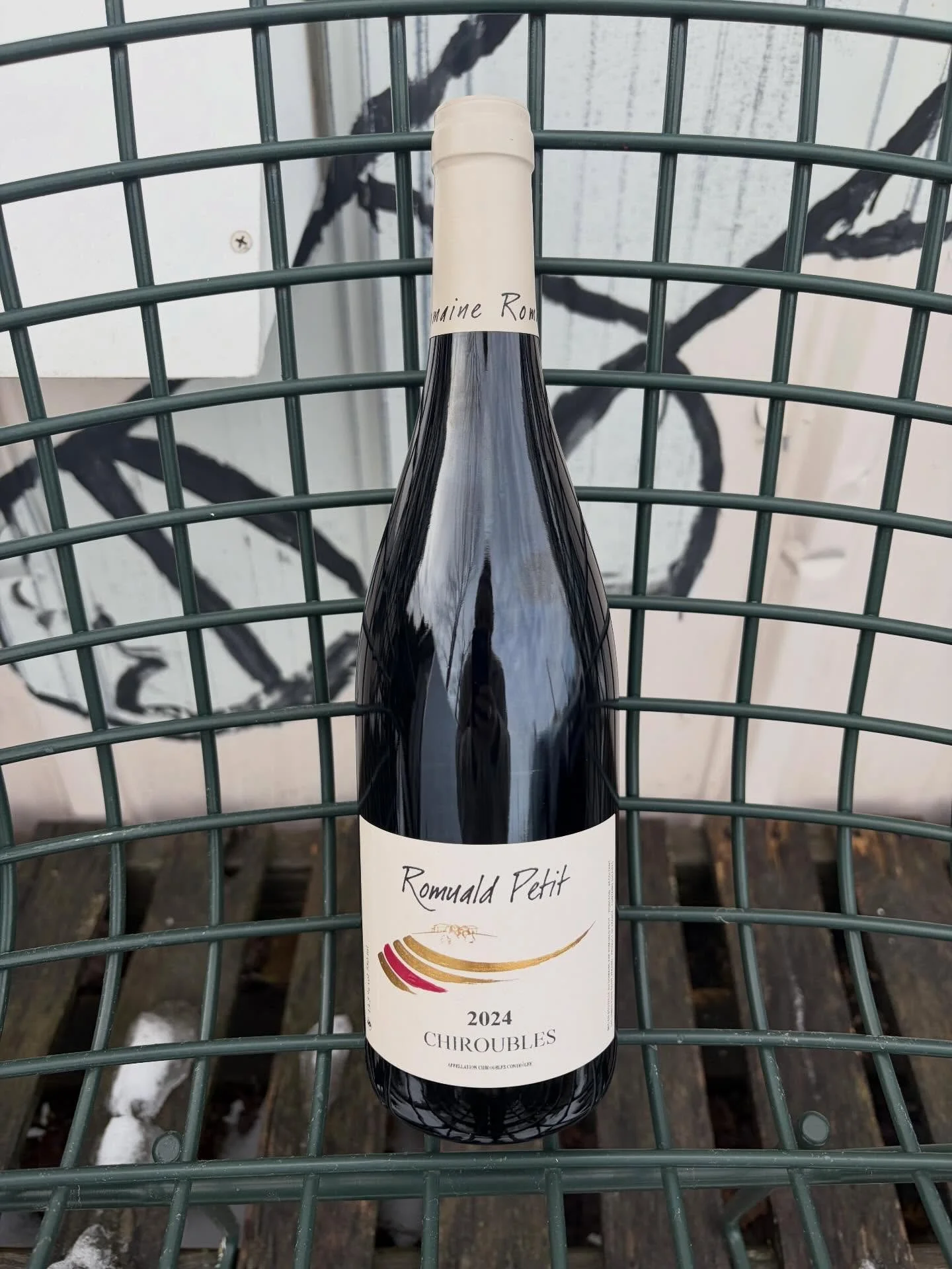 we are preparing for the cold, by drinking wine! weekend tastings still happening ❄️