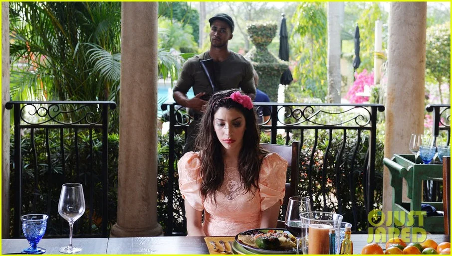 graceland-season-3-spoilers-interview-05.JPG
