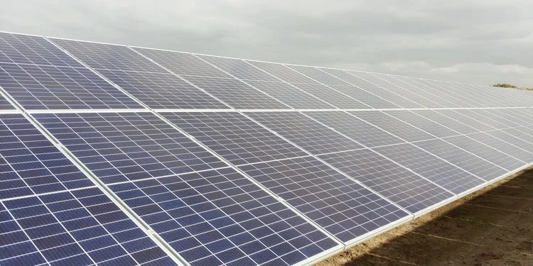 Solar_array_High-powered_panels.jpg