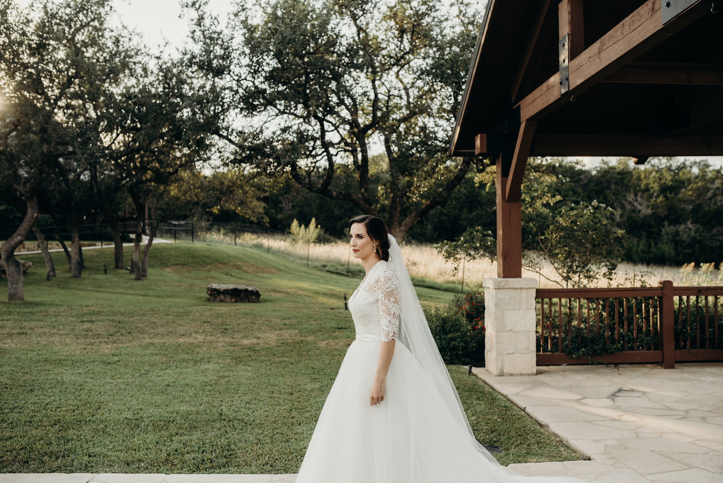 austin-minneapolis-wedding-engagement-elopement-bridals-prices-best-senior-photographer-destination-elopement-milestone-texas-dallas-houston-lexi_0030.jpg