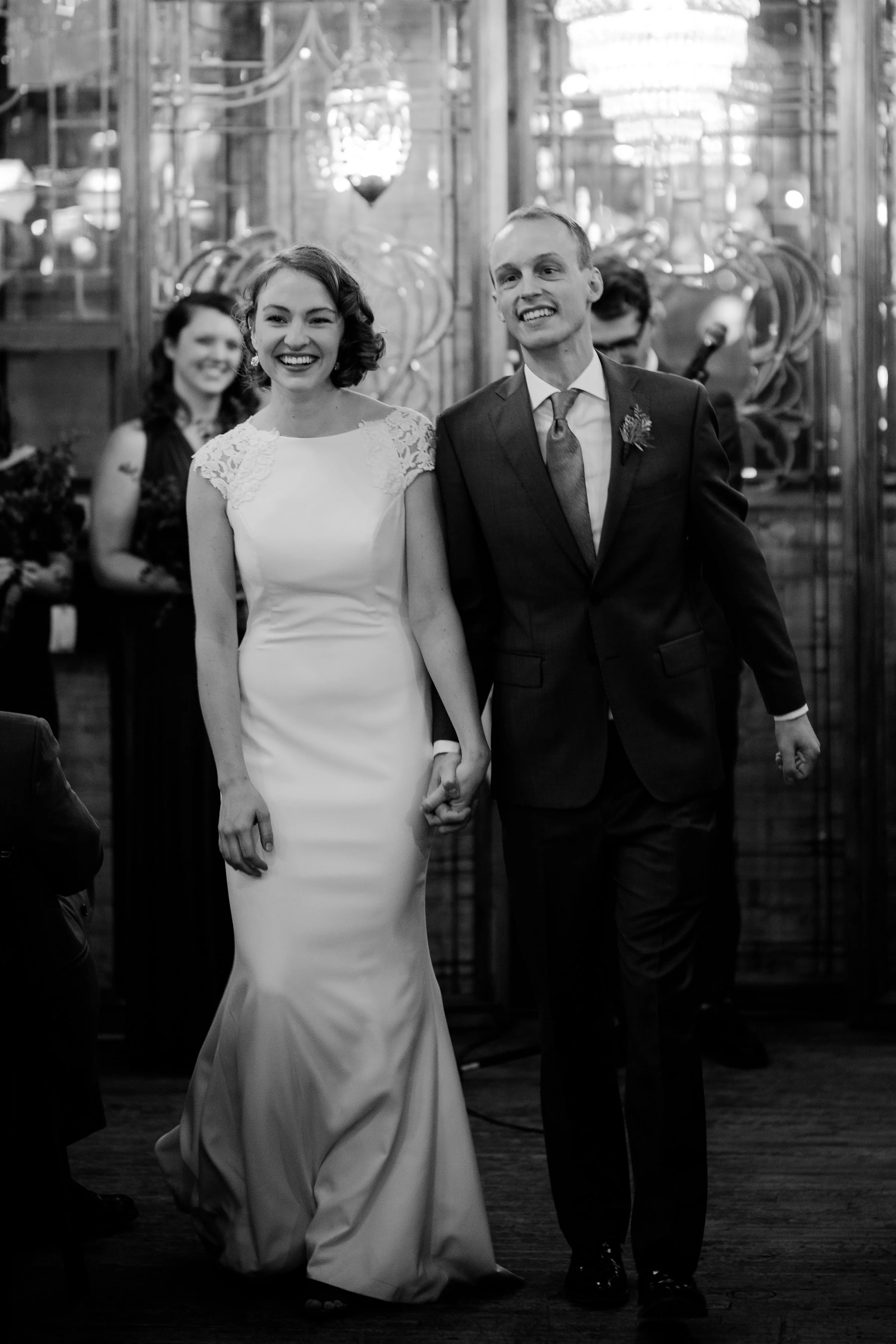 best-elopement-austin-minneapolis-northeast-adventurous-wedding-warehouse-modern-loft-moroccan_0088.jpg