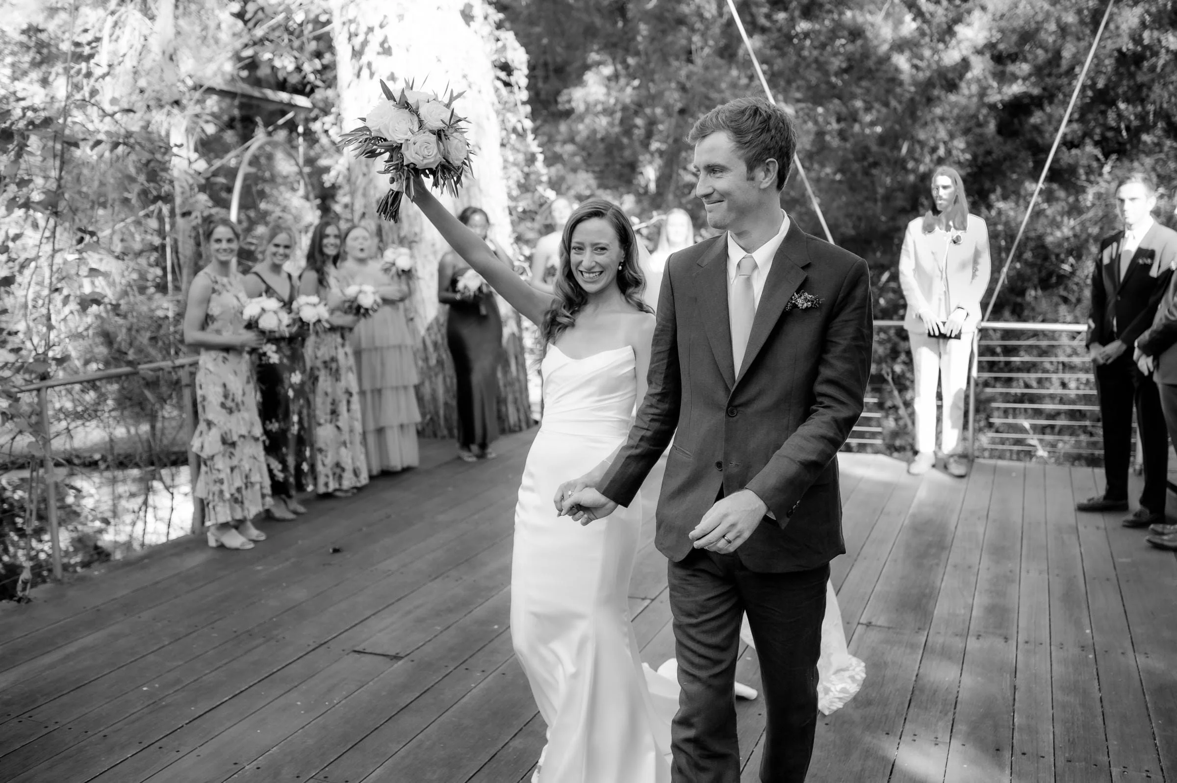austin-elopement-photographer-treehouse-wedding-28.jpg