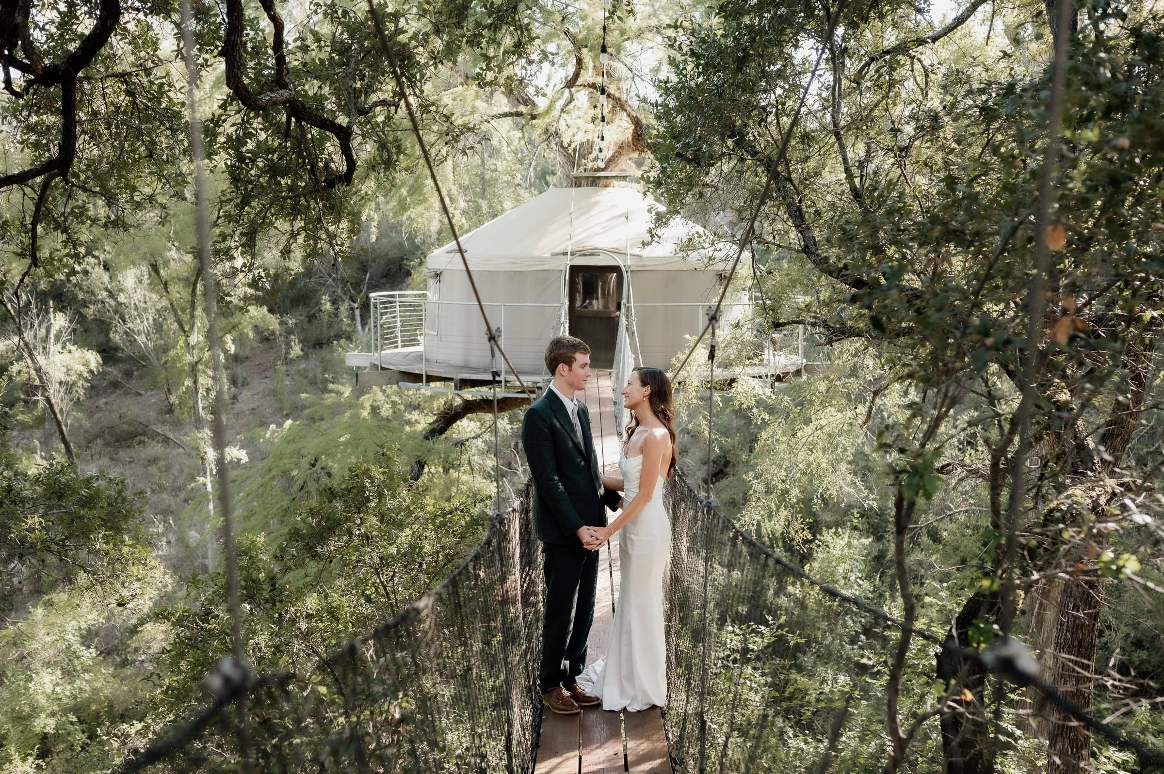 austin-elopement-photographer-treehouse-wedding-40.jpg