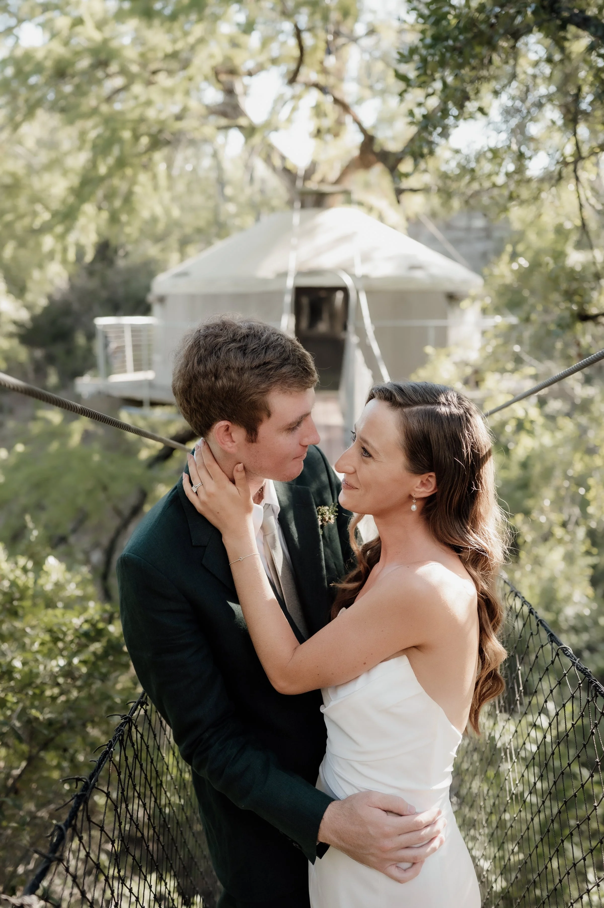 austin-elopement-photographer-treehouse-wedding-42.jpg