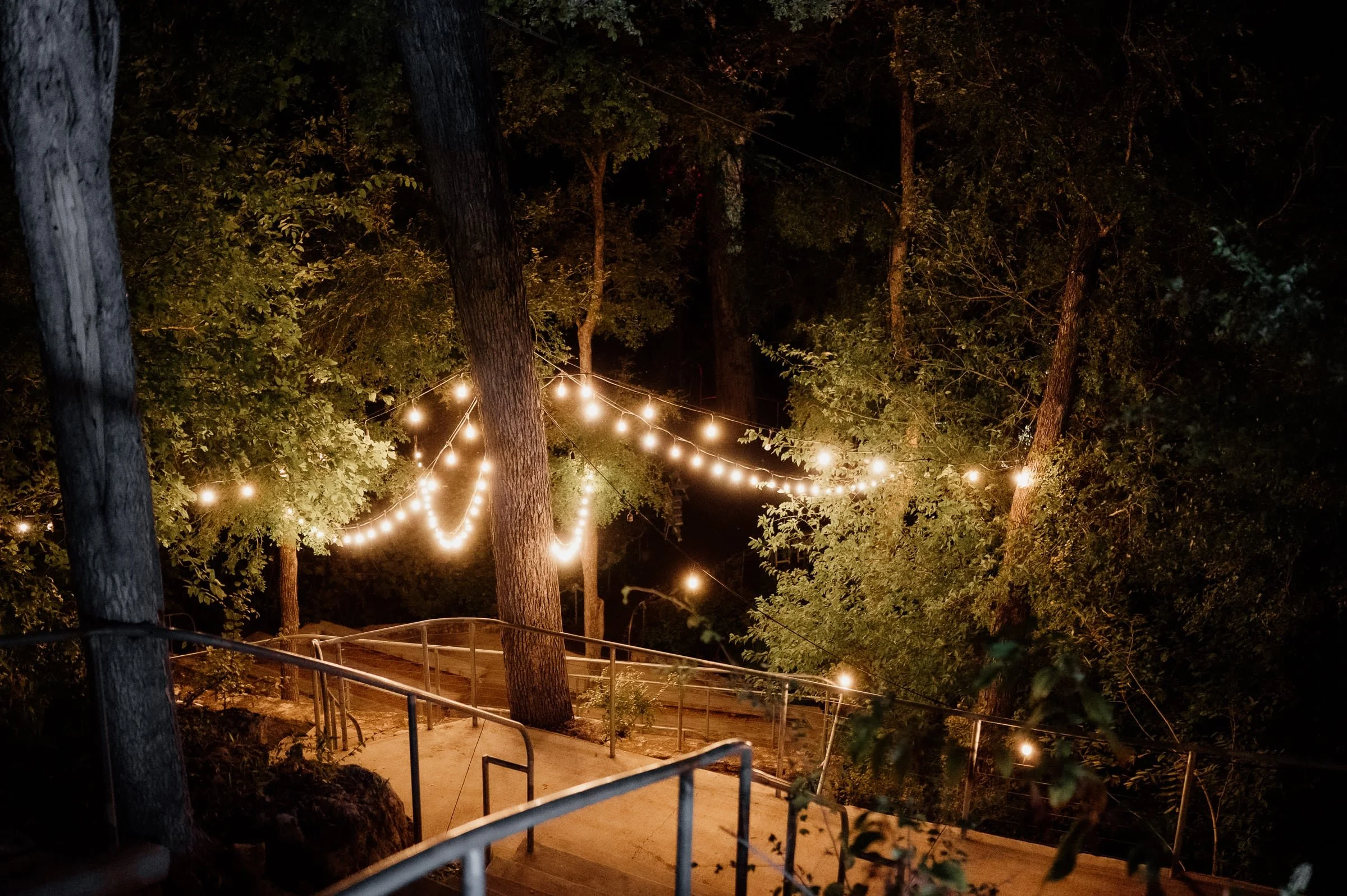 austin-elopement-photographer-treehouse-wedding-69.jpg